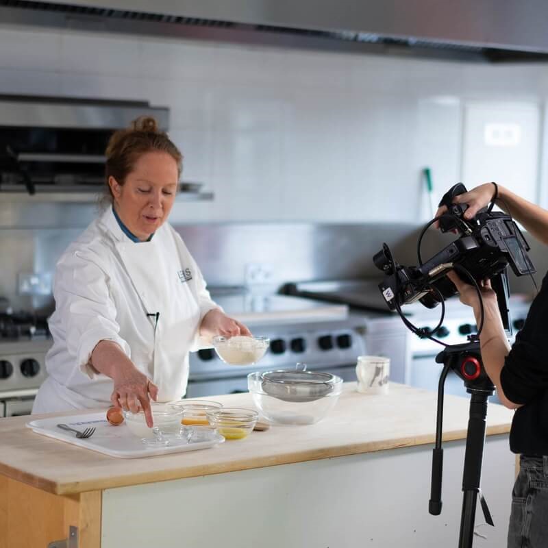 What is Online Chef Education & How Does it Work?